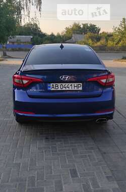 Седан Hyundai Sonata 2015 в Немирове