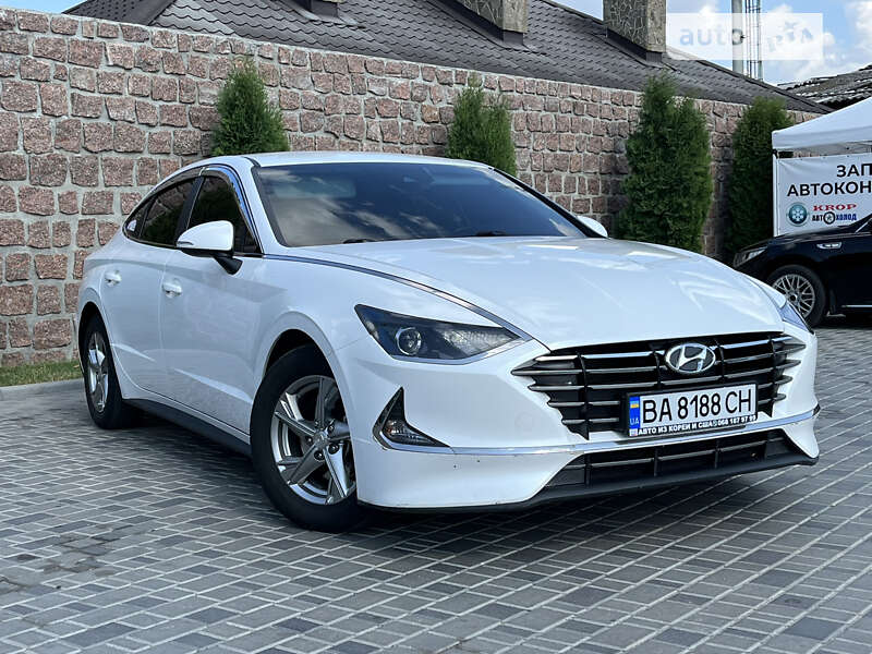 Новая Hyundai Sonata: цены, характеристики, купить, фото, обзор