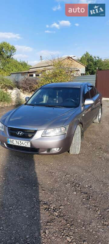 Седан Hyundai Sonata 2006 в Николаеве