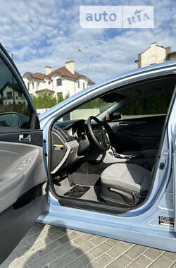 Седан Hyundai Sonata 2013 в 