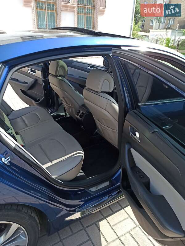 Седан Hyundai Sonata 2015 в Киеве