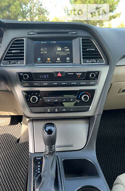 Седан Hyundai Sonata 2015 в 