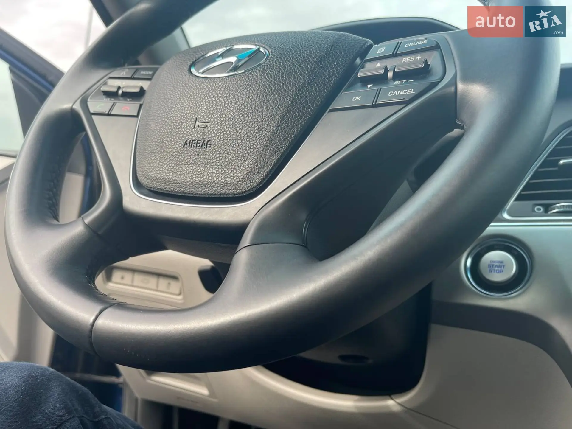 2017 Hyundai Sonata - мініатюра 24