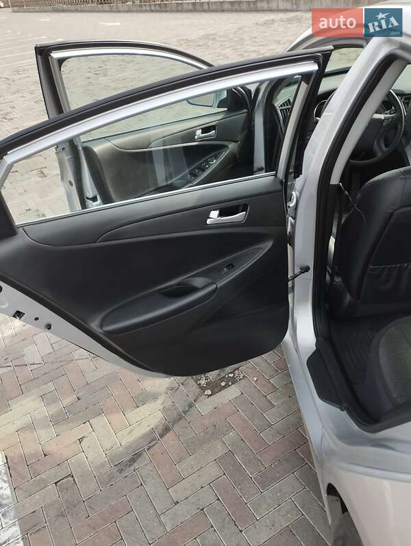 Седан Hyundai Sonata 2011 в Харкові