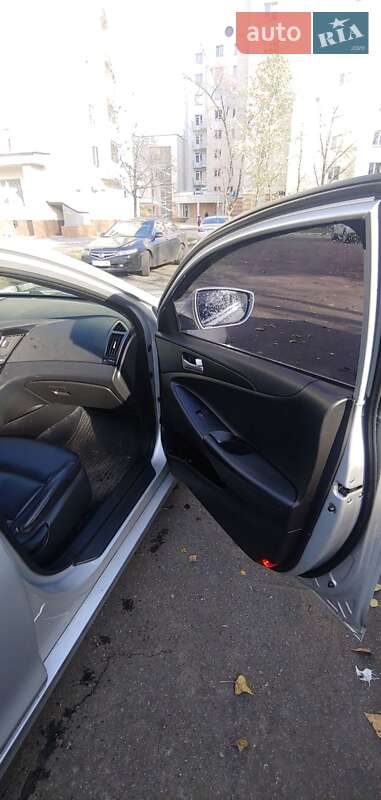 Седан Hyundai Sonata 2014 в Києві
