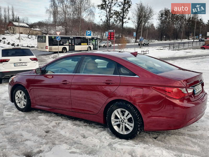 Седан Hyundai Sonata 2013 в Рівному