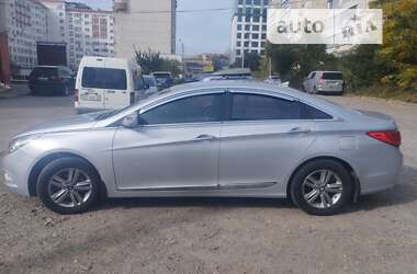 Седан Hyundai Sonata 2013 в Черновцах