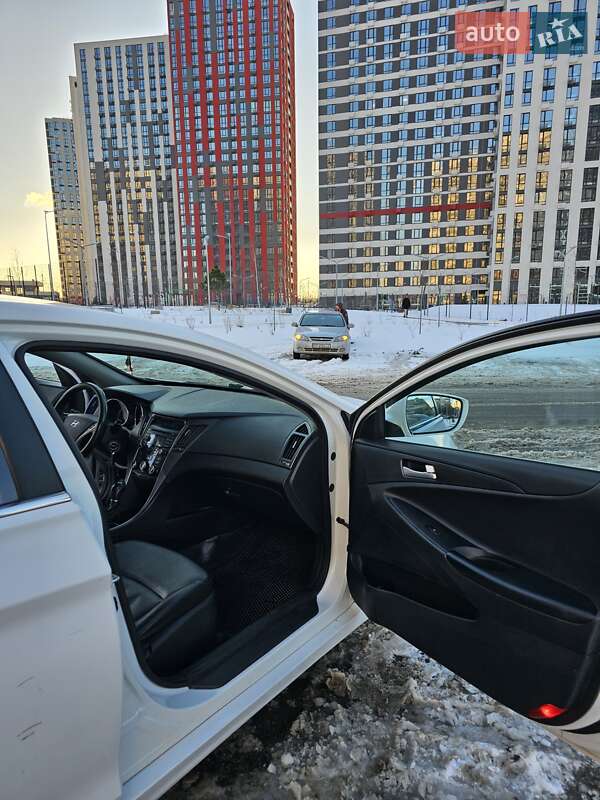 Седан Hyundai Sonata 2012 в Киеве