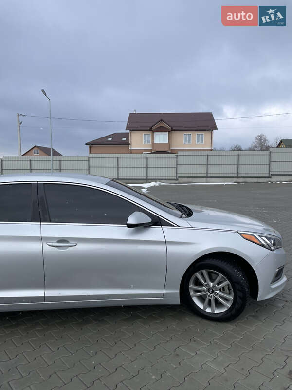 Седан Hyundai Sonata 2015 в Оратові
