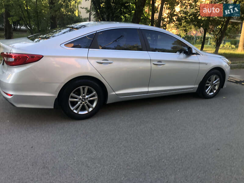 Hyundai Sonata 2015