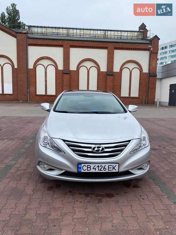 Hyundai Sonata 2012