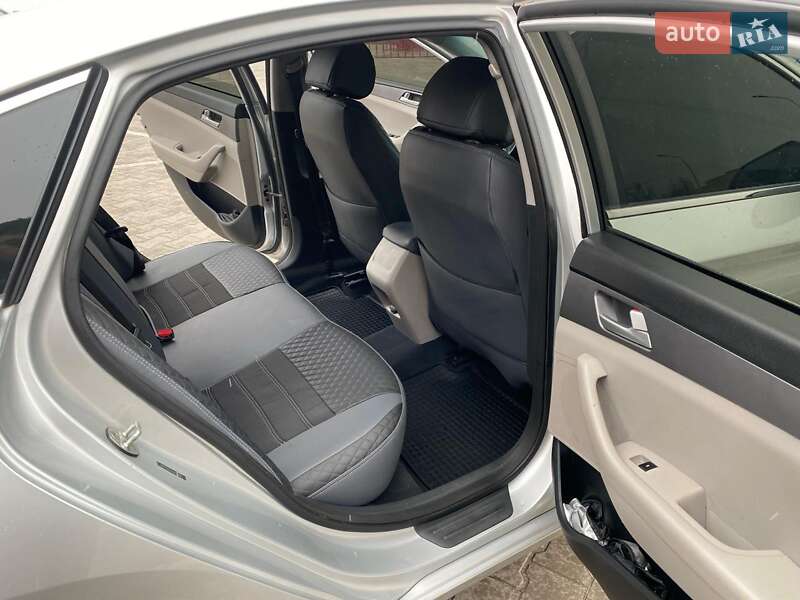 Седан Hyundai Sonata 2014 в Павлограде