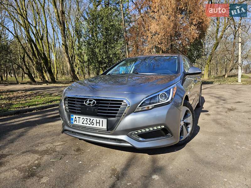 Седан Hyundai Sonata 2017 в Рогатине