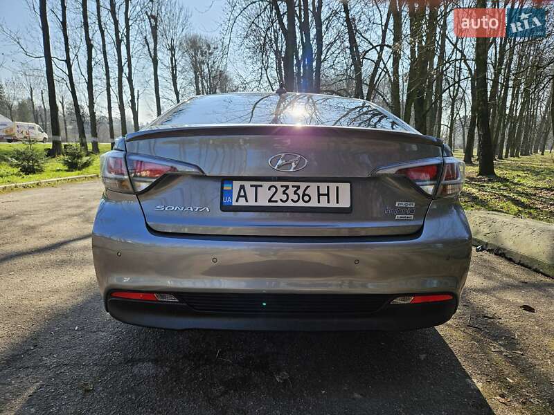 Седан Hyundai Sonata 2017 в Рогатине