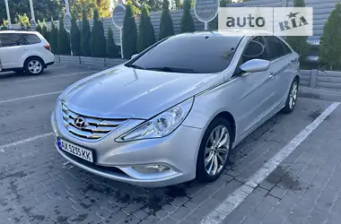 Hyundai Sonata 2012