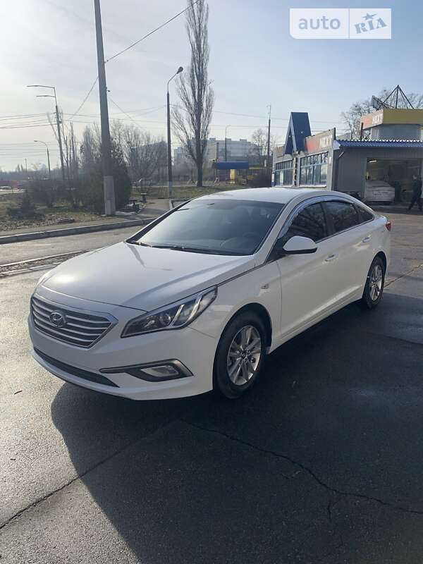 Седан Hyundai Sonata 2016 в Киеве