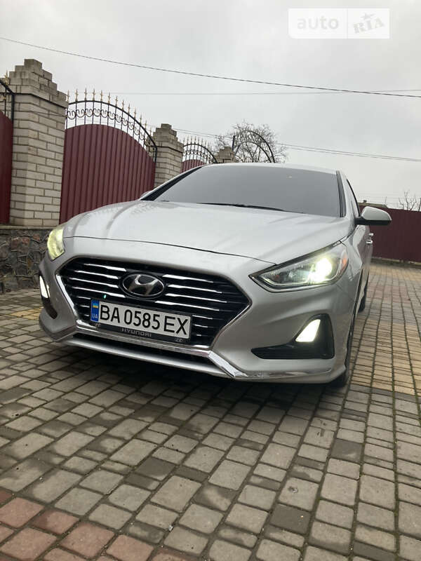 Седан Hyundai Sonata 2018 в Любашевке