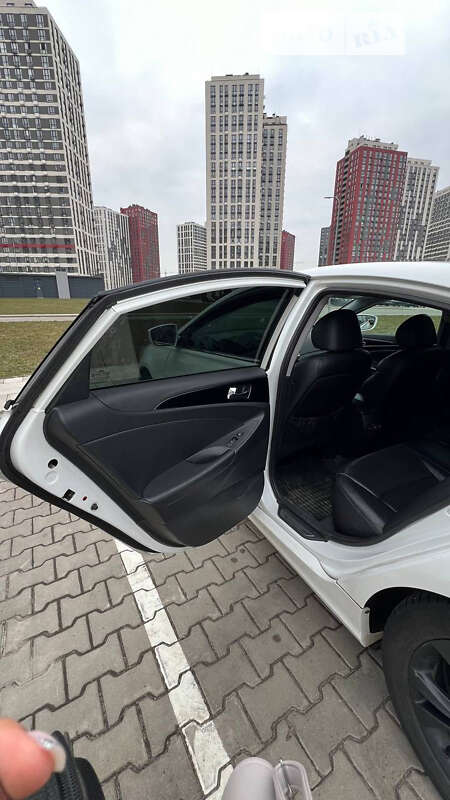 Седан Hyundai Sonata 2010 в Киеве фото 27 Седан Hyundai Sonata 2010 в Киеве