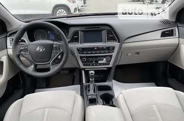 Седан Hyundai Sonata 2015 в Днепре