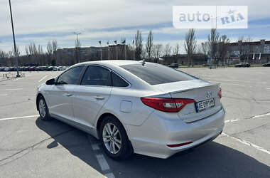 Седан Hyundai Sonata 2015 в Дніпрі