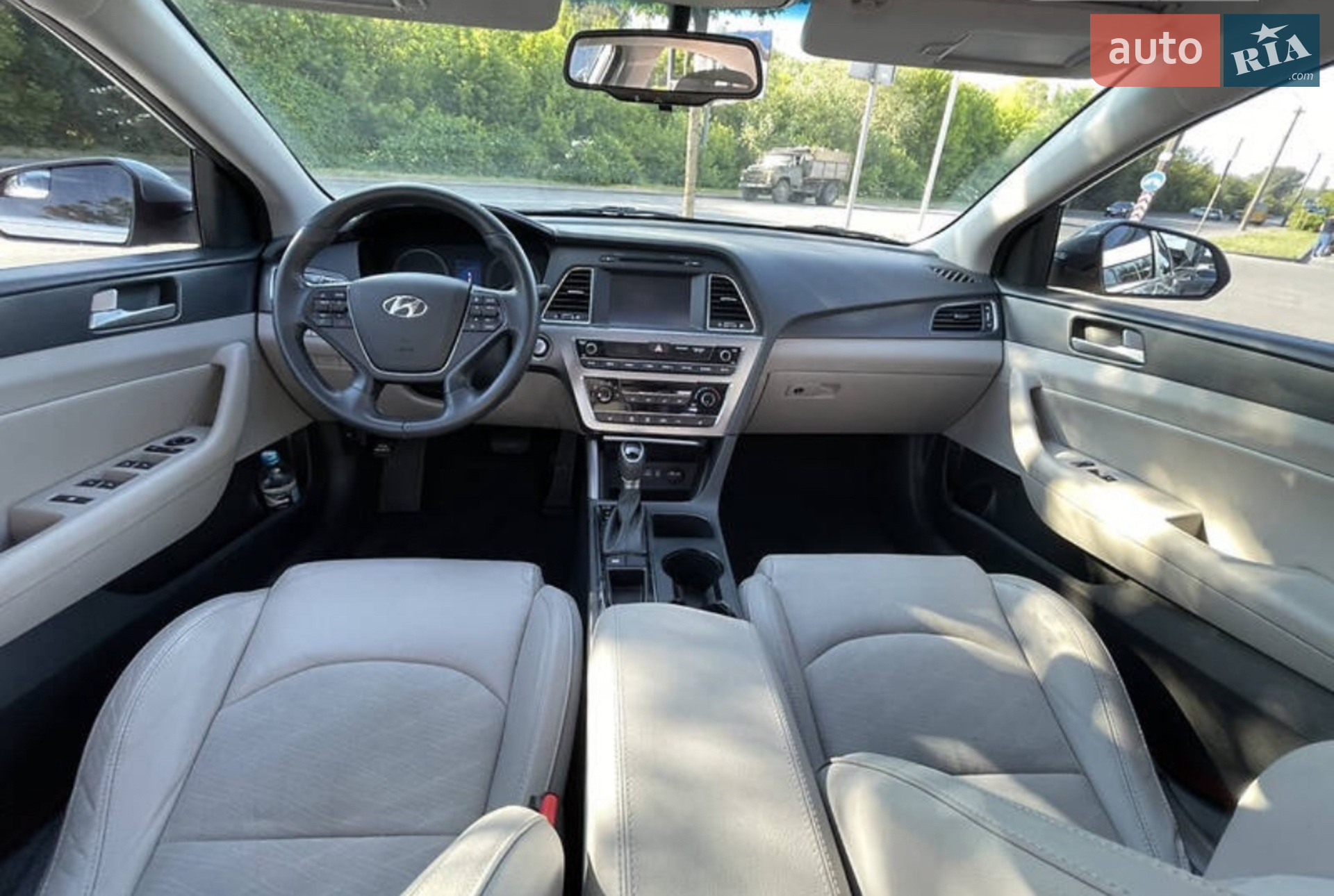 2017 Hyundai Sonata - мініатюра 14