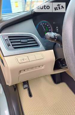 Седан Hyundai Sonata 2015 в Умані