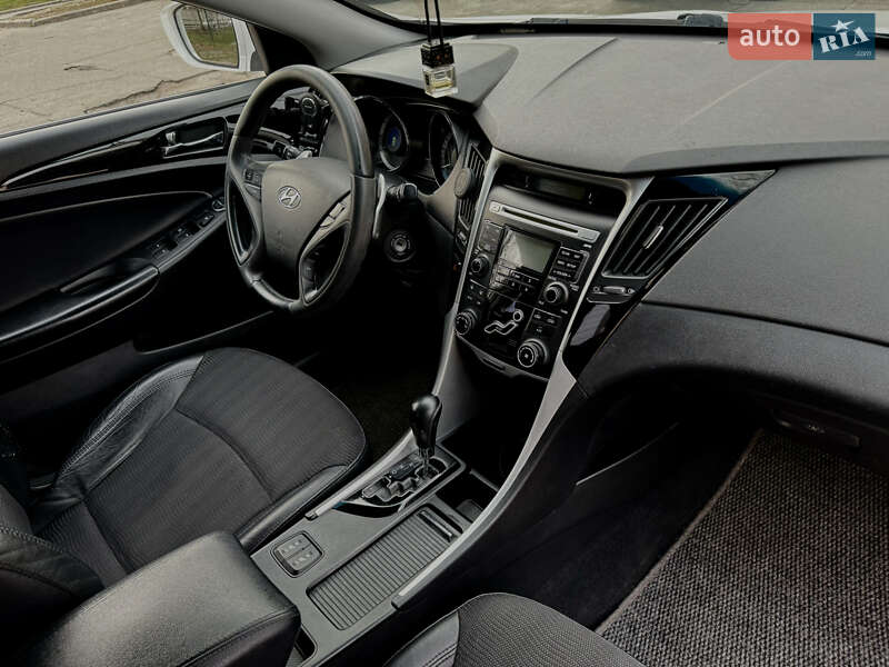 Седан Hyundai Sonata 2010 в Киеве