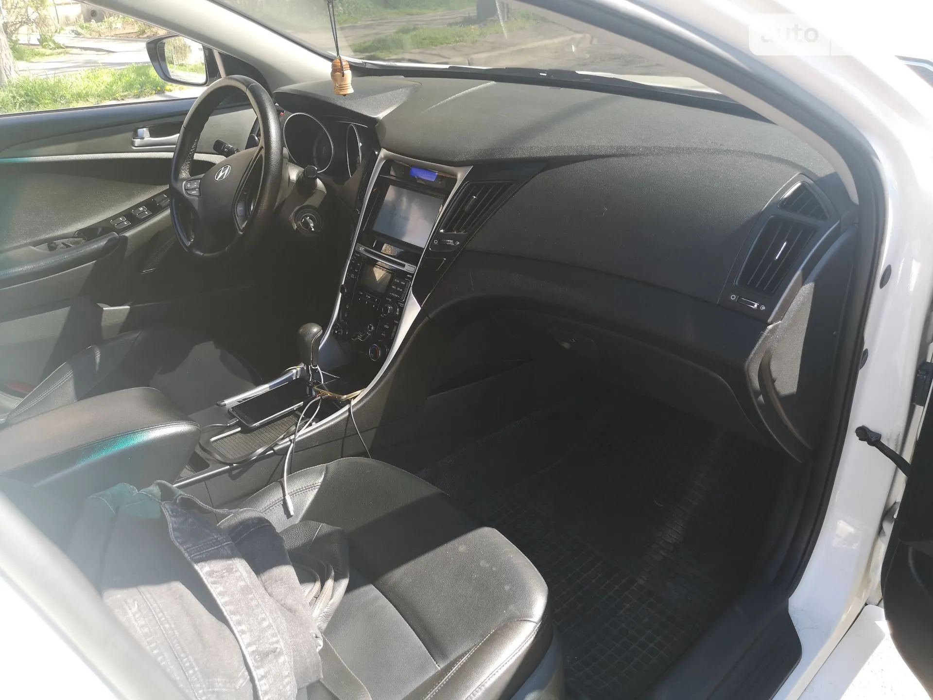 2011 Hyundai Sonata - мініатюра 23