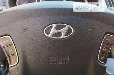 Седан Hyundai Sonata 2009 в Обухове