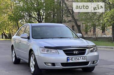 Седан Hyundai Sonata 2006 в Николаеве