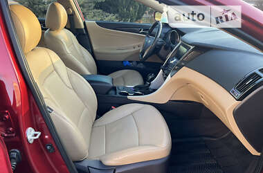 Седан Hyundai Sonata 2012 в 