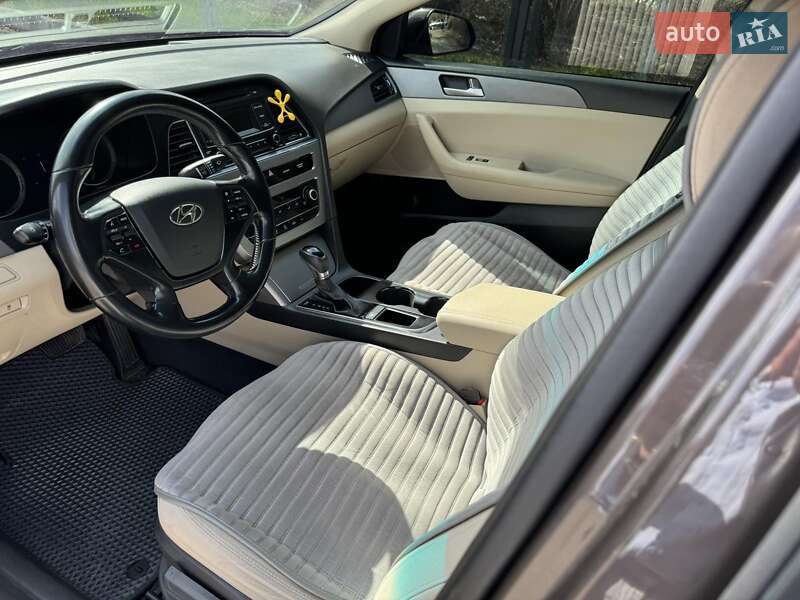 Седан Hyundai Sonata 2015 в Лубнах
