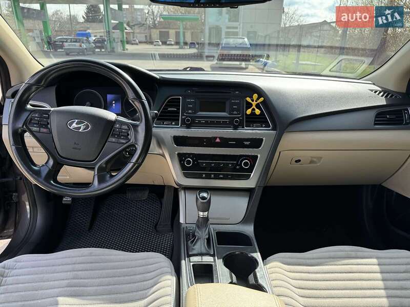Седан Hyundai Sonata 2015 в Лубнах