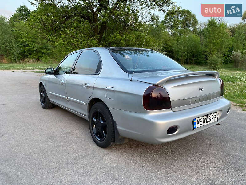 Седан Hyundai Sonata 2001 в Днепре