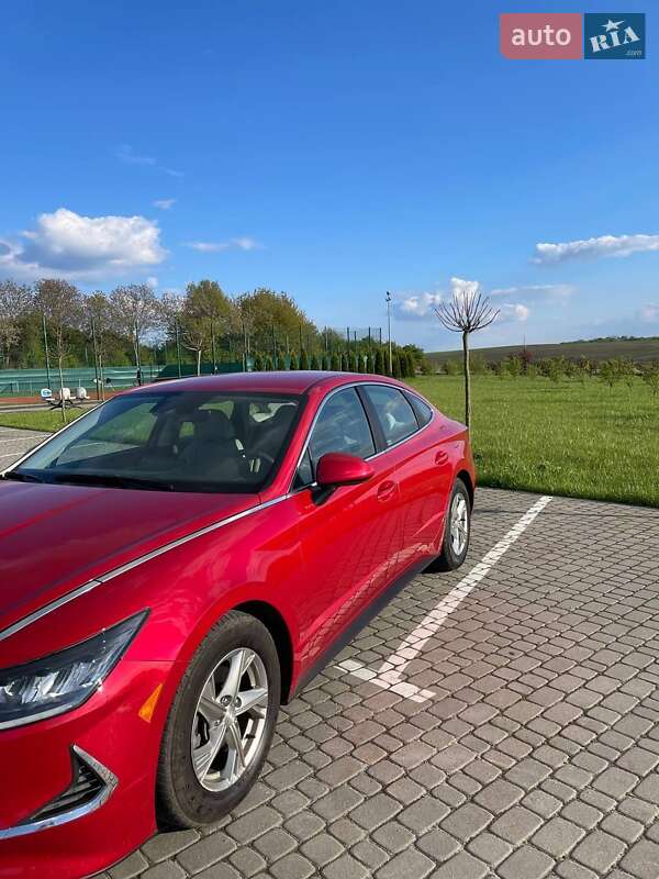 Седан Hyundai Sonata 2020 в Полонному