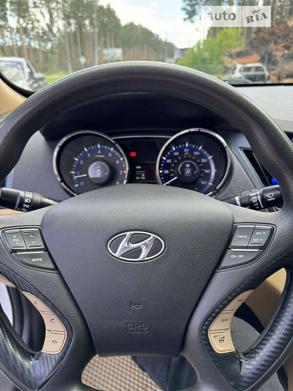 Седан Hyundai Sonata 2014 в Ірпені
