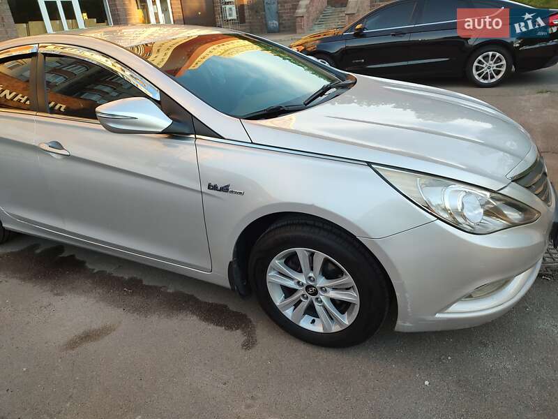 Седан Hyundai Sonata 2012 в Києві