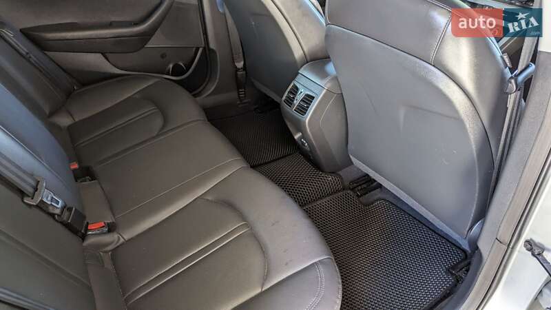 Седан Hyundai Sonata 2014 в Нікополі