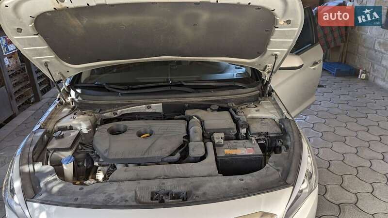 Седан Hyundai Sonata 2014 в Нікополі