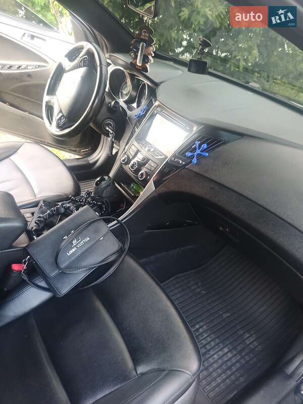 Седан Hyundai Sonata 2012 в Дніпрі