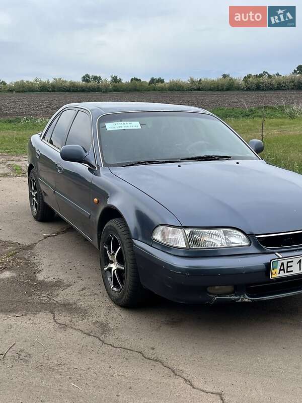 Седан Hyundai Sonata 1996 в Днепре