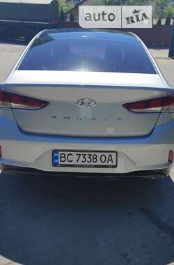 Седан Hyundai Sonata 2018 в Львове