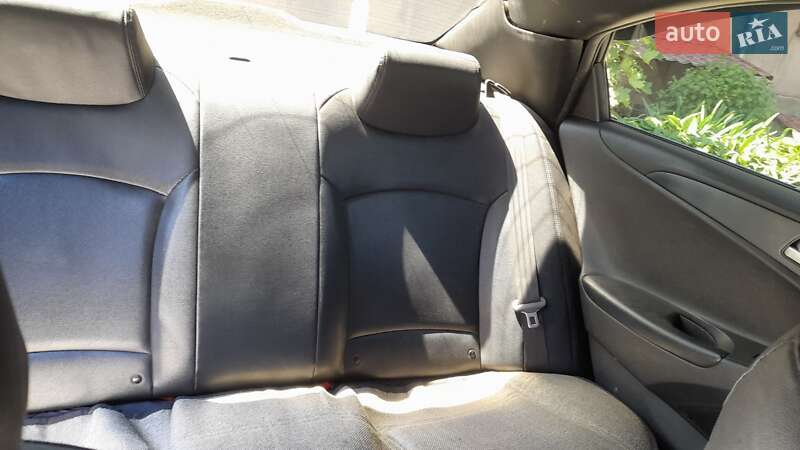 Седан Hyundai Sonata 2012 в Ужгороді фото 6 Седан Hyundai Sonata 2012 в Ужгороді