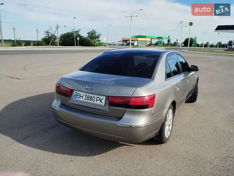 Седан Hyundai Sonata 2008 в Измаиле