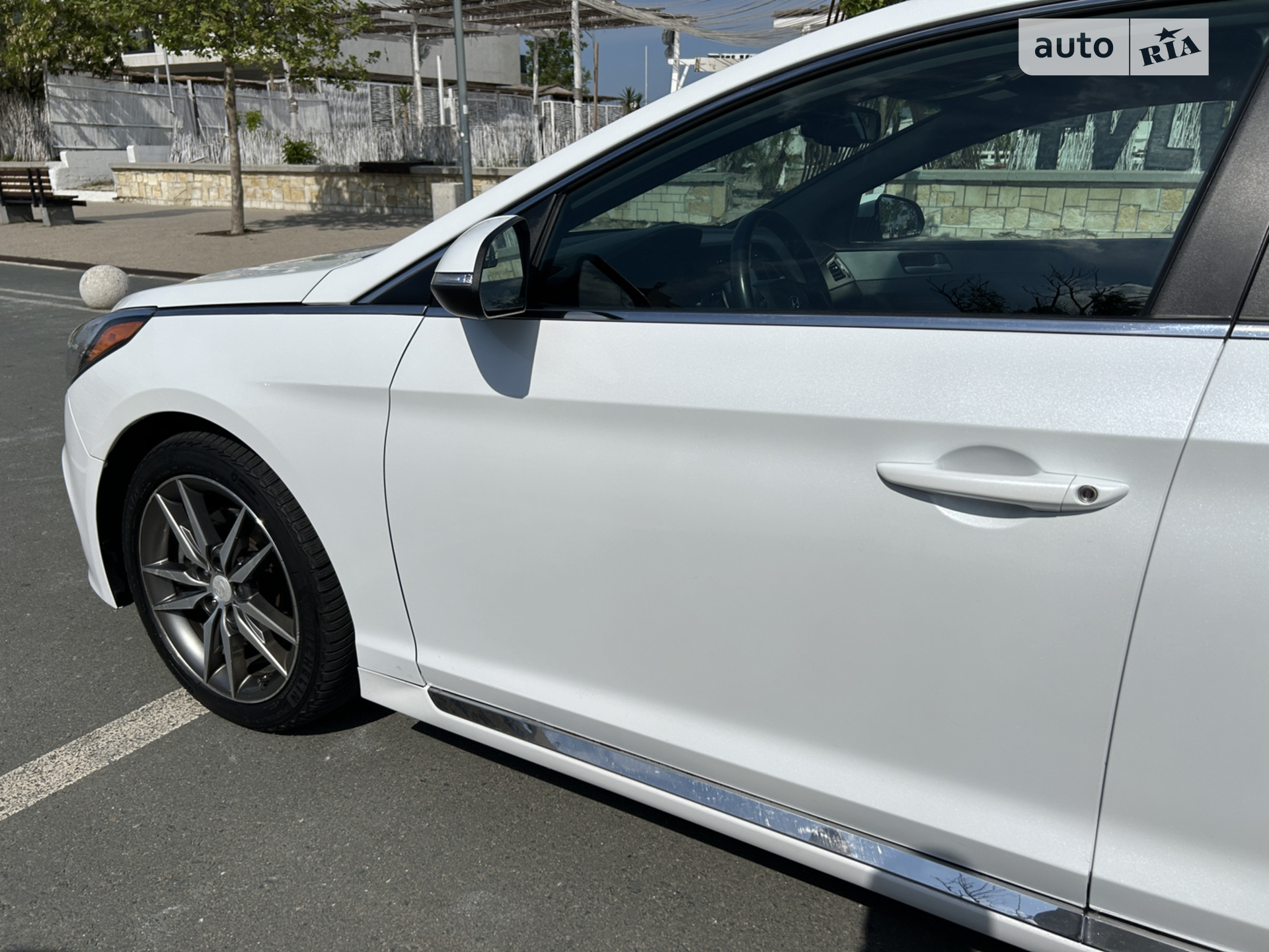 2017 Hyundai Sonata - мініатюра 26