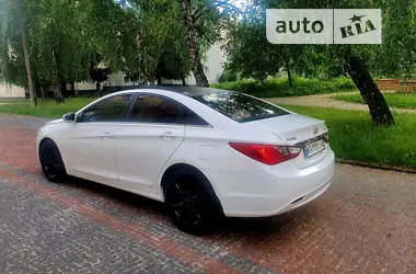 Hyundai Sonata 2012