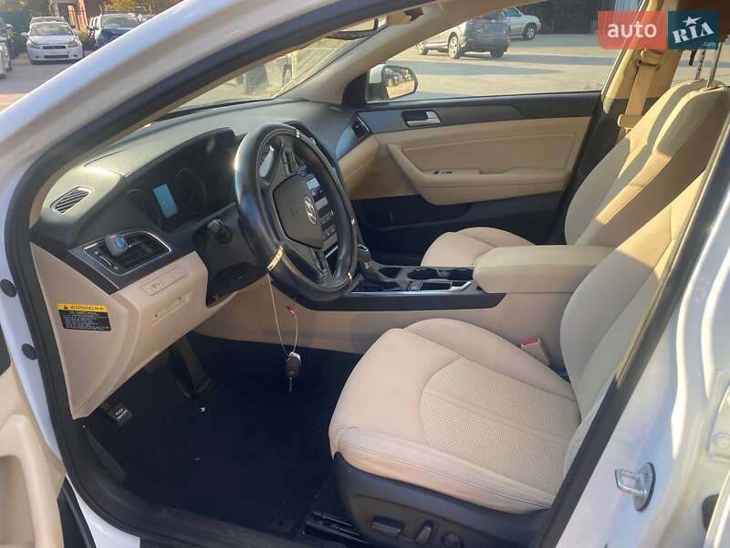 Седан Hyundai Sonata 2014 в Николаеве