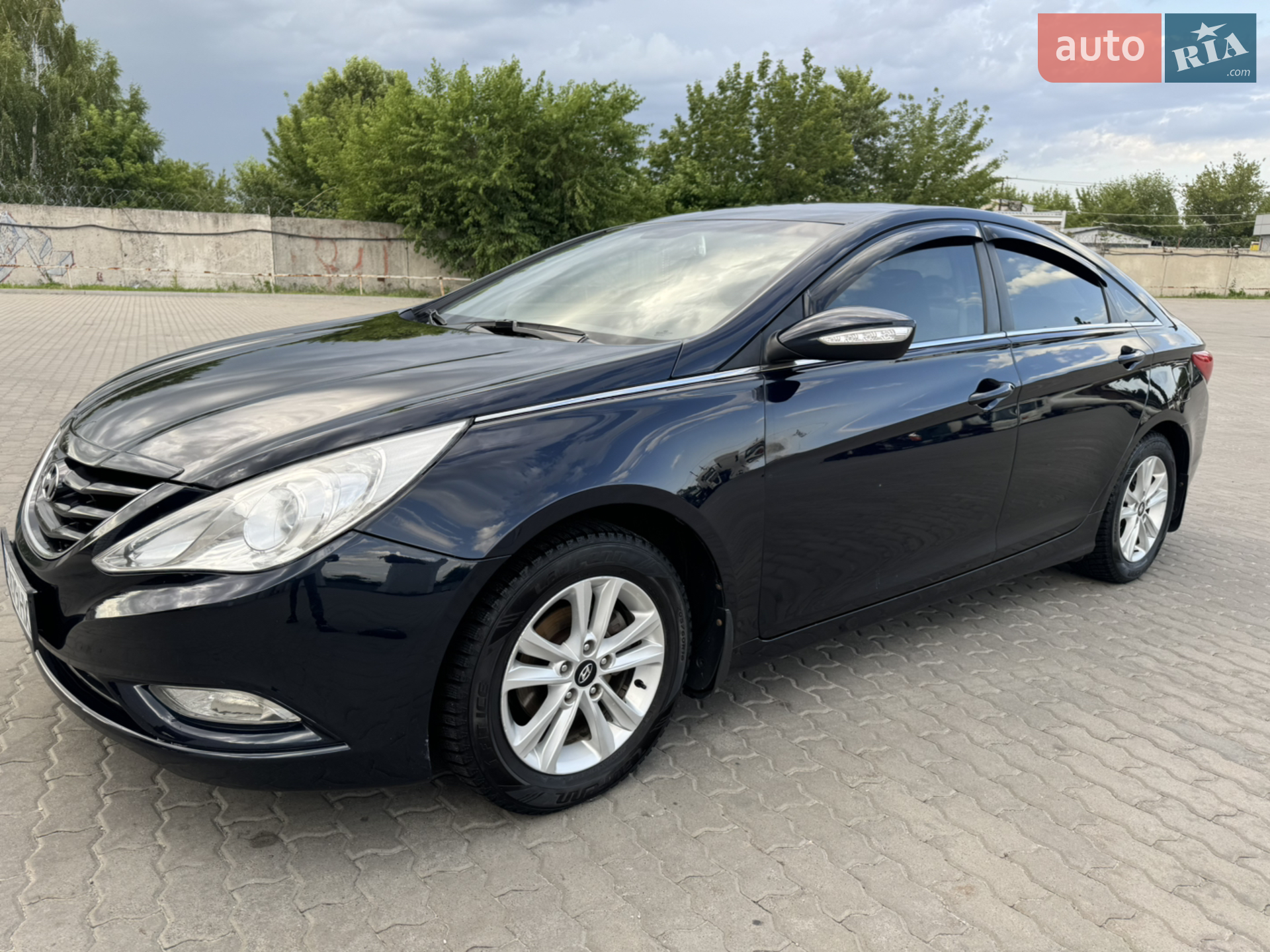 2010 Hyundai Sonata - мініатюра 3