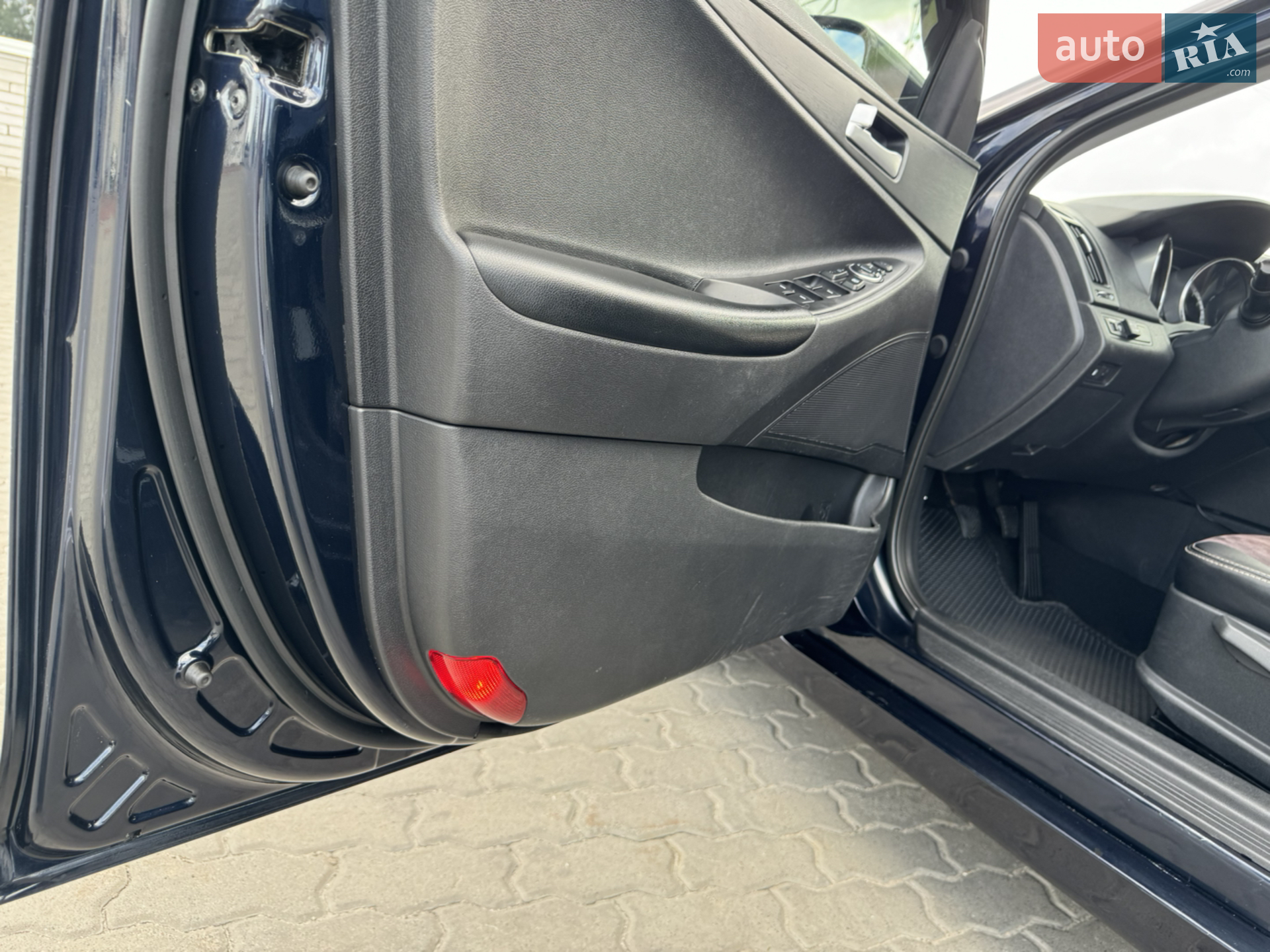 2010 Hyundai Sonata - мініатюра 15
