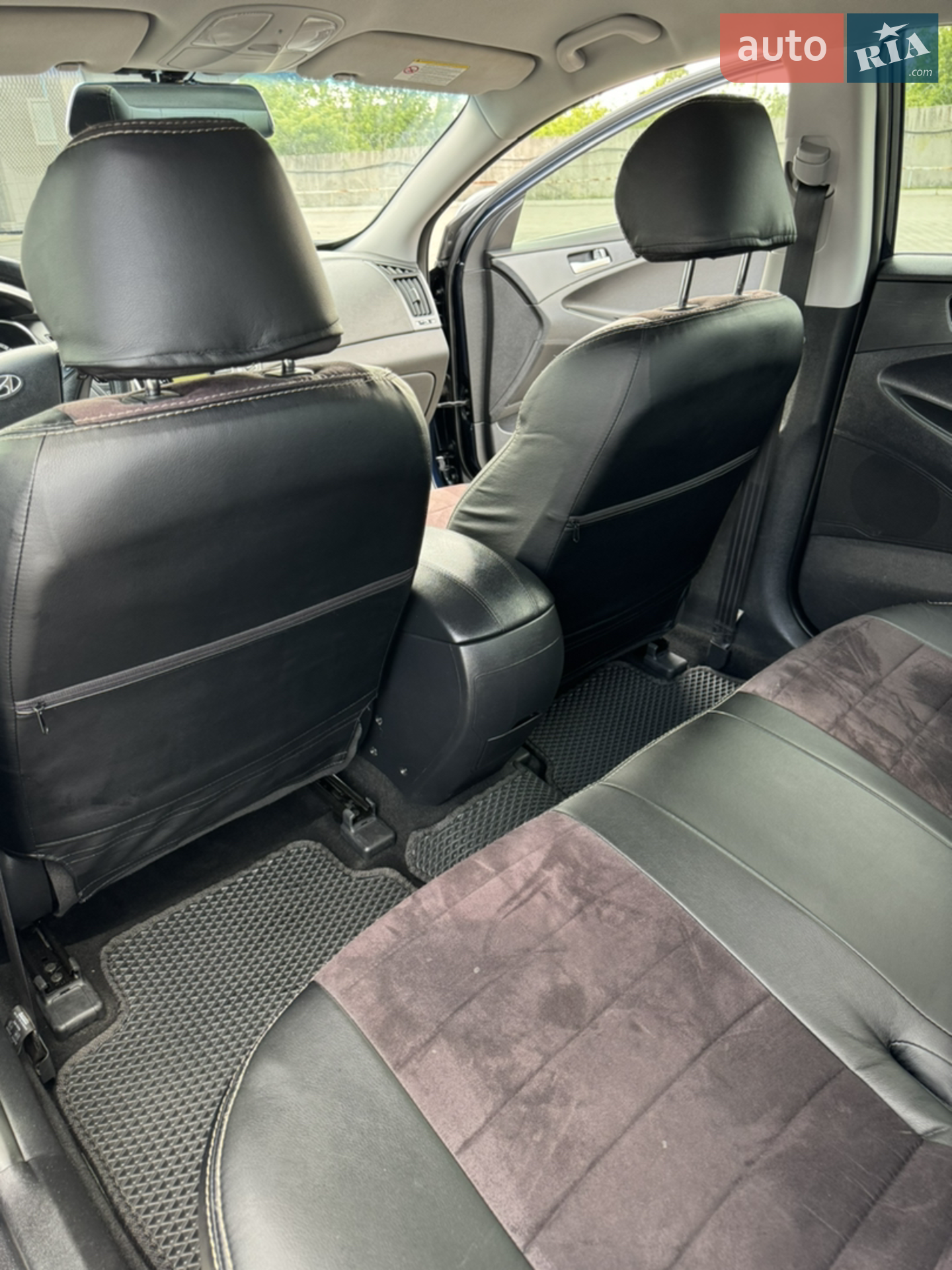 2010 Hyundai Sonata - мініатюра 18